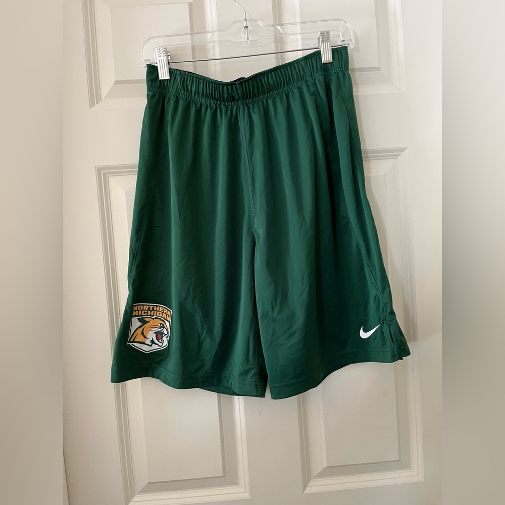 Men’s Northern Michigan Nike Dri-Fit workout athletic gym shorts drawstring M